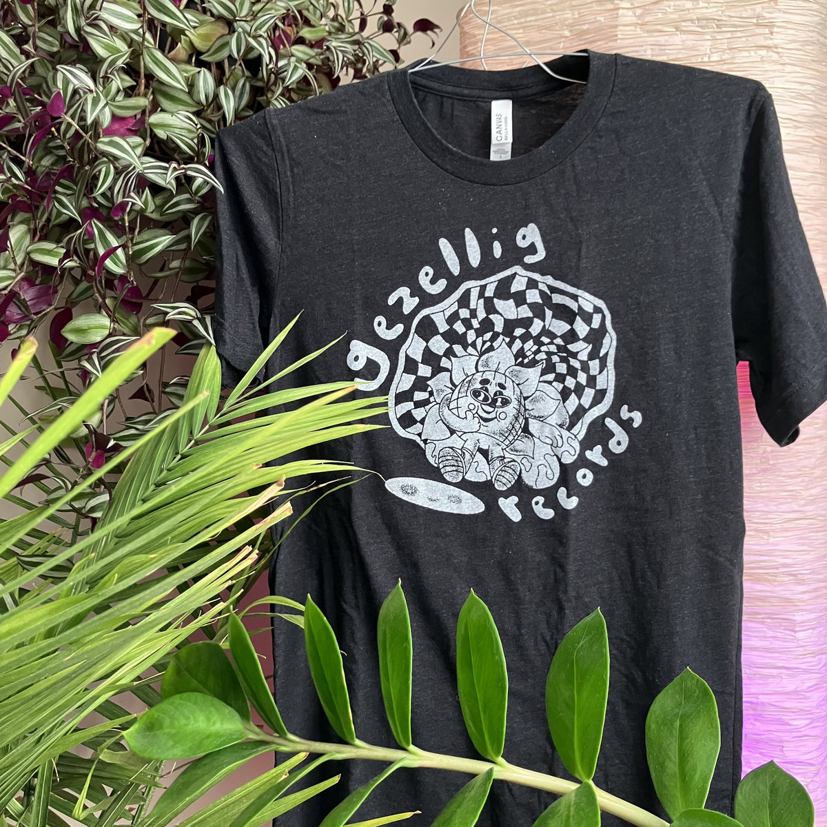Gezellig Records 'Sunflower' Tee